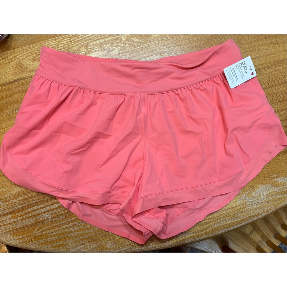 NWT Lululemon Calm Tides Run Short 2.5" Size 10 - Picture 5 of 5